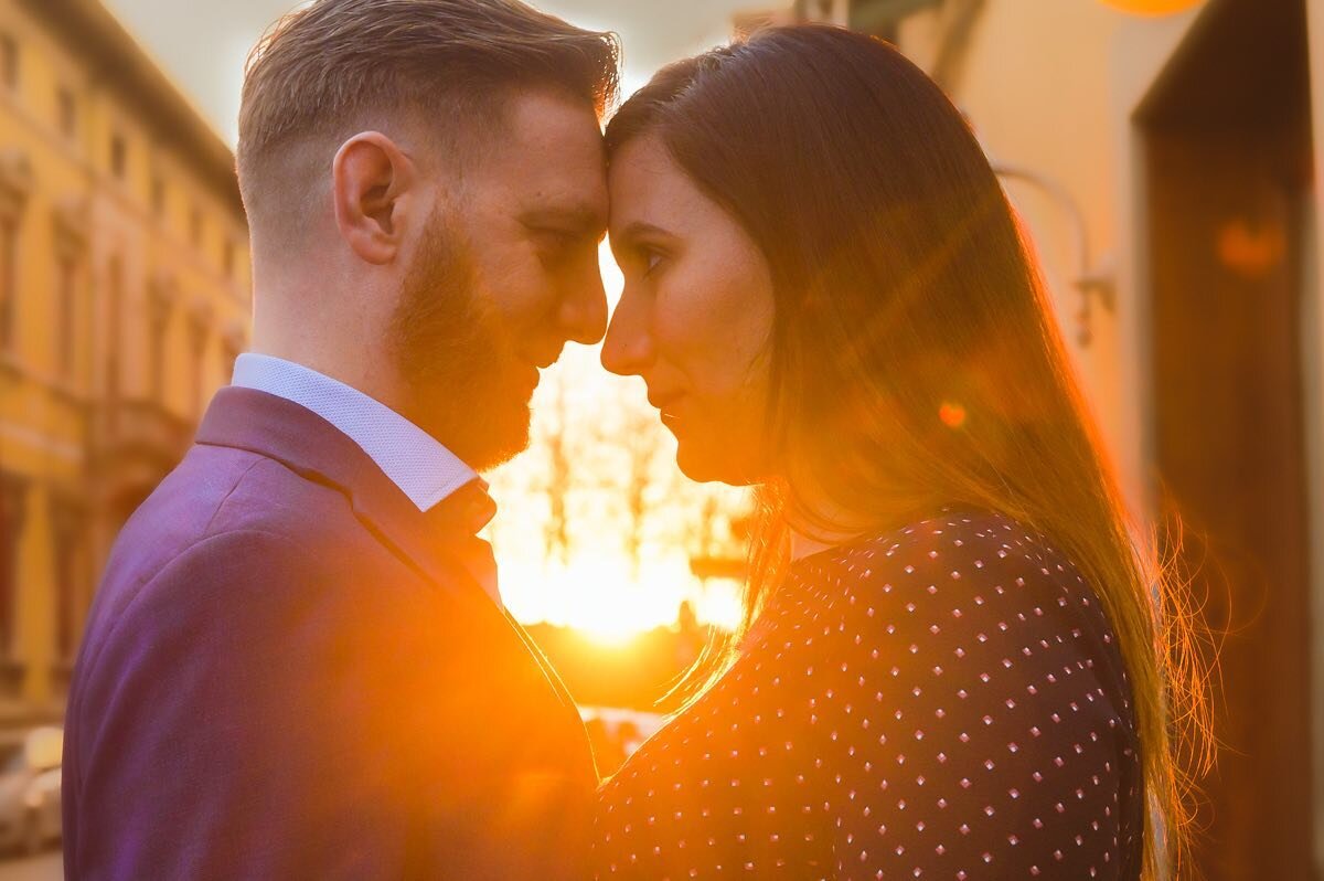 So here are the lovely Annalisa and Luca, soon to be #bride and #groom. Cannot wait for the big day! #wedding #bridetobe #engagementphotos #wintersunset