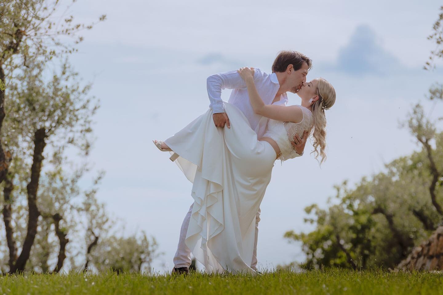 Radda in Chianti, a perfect day with a perfect couple. Tuscany 2021. #wedding #tuscany #tuscanywedding #weddingphotographer #weddingseason
